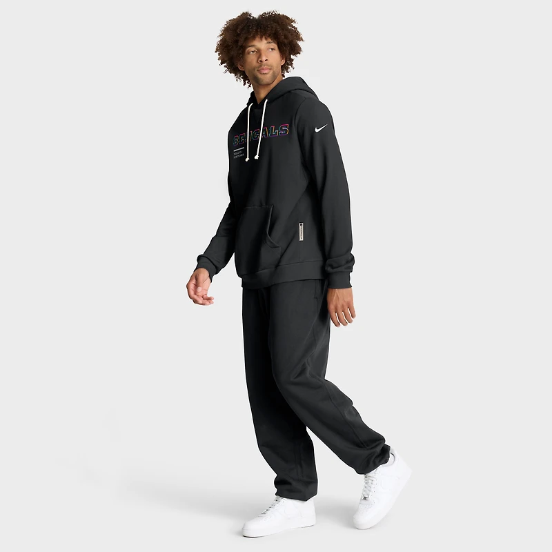 Men's Nike Black Cincinnati Bengals 2025 NFL Crucial Catch Sideline Standard Issue Dri-FIT Hoodie