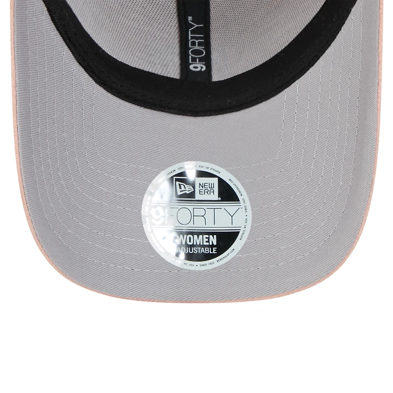 Women's New Era Light Pink Cincinnati Bengals Cozy Sherpa 9FORTY Adjustable Hat
