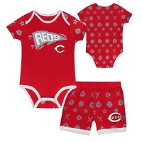 Infant  Red Cincinnati Reds On Deck 2-Piece Diaper Cover Set