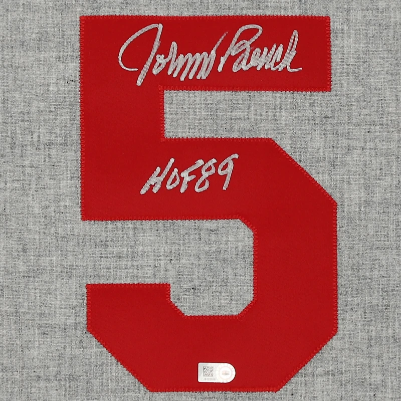 Maillot authentique Mitchell & Ness gris de 1969, signé par Johnny Bench des Reds de Cincinnati, avec inscription « HOF 89 ».