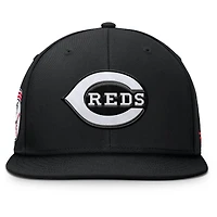 Men's Fanatics Black Cincinnati Reds Walk-Off Bullpen Snapback Hat