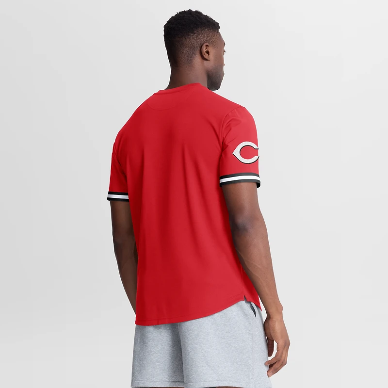 Men's Fanatics Red Cincinnati Reds Walk Off Shirt