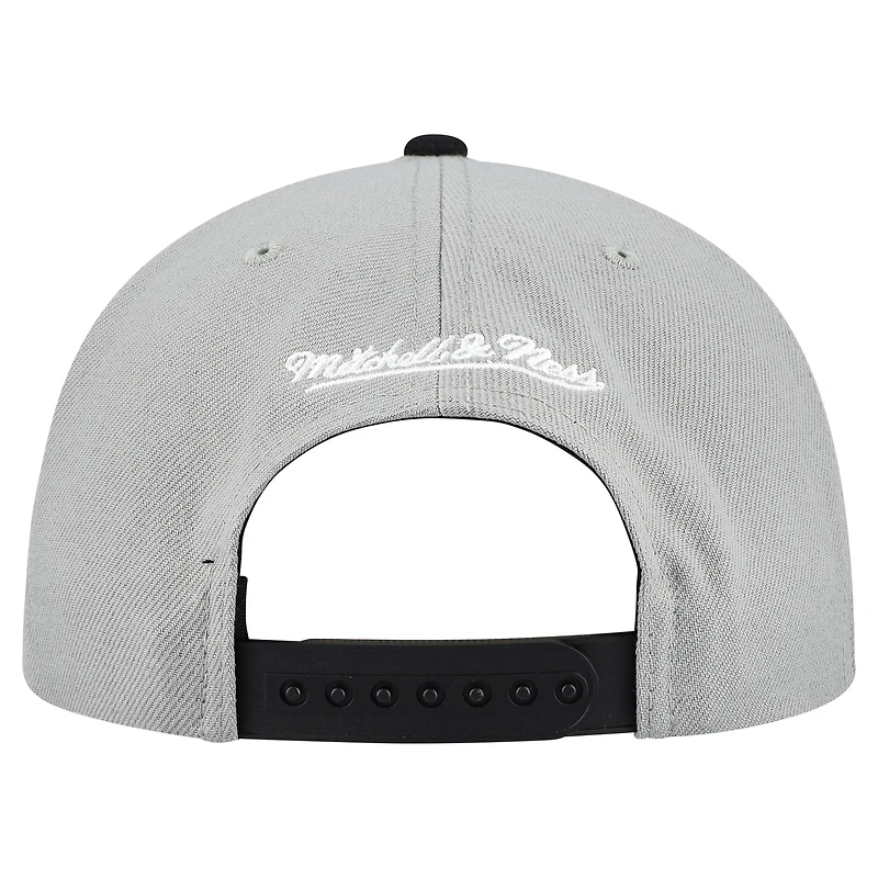 Men's Mitchell & Ness Gray Cincinnati Reds Cooperstown Collection Basic Flip Snapback Hat