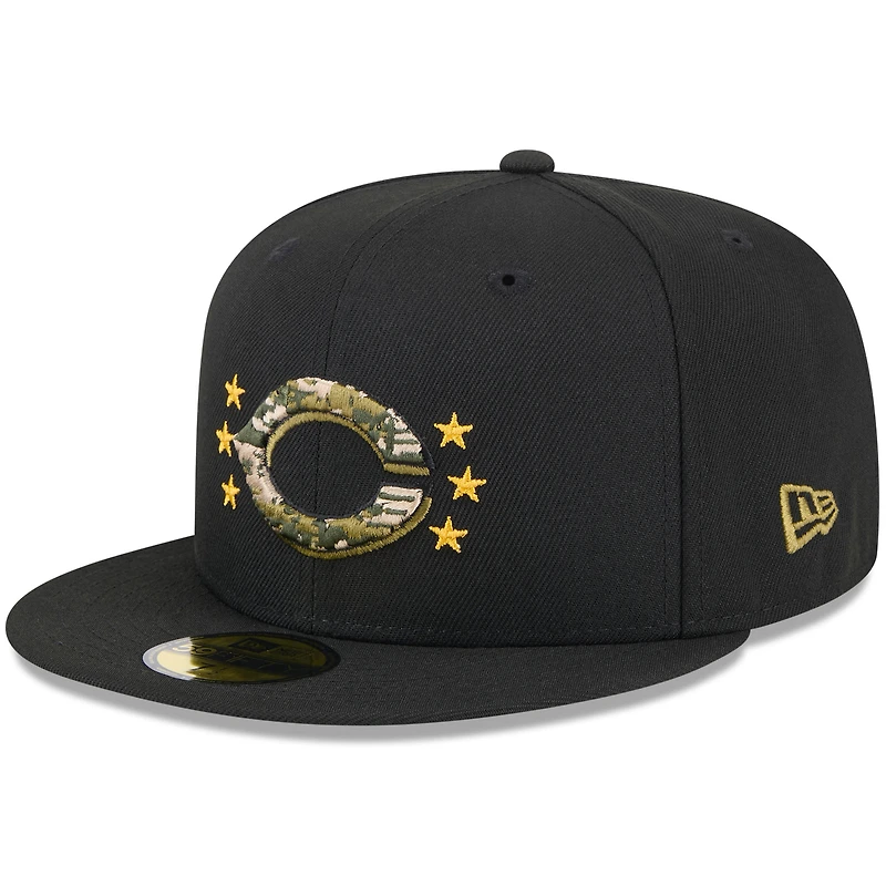 Casquette ajustée 59FIFTY pour la Journée des forces armées 2024 New Era noire Cincinnati Reds hommes