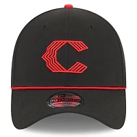 Casquette New Era City Connect 39THIRTY Flex noire pour homme, édition 2024 des Cincinnati Reds