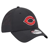 Men's New Era  Black Cincinnati Reds Night 39THIRTY Flex Hat
