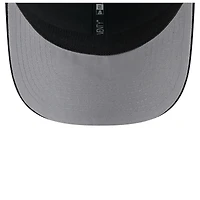 Casquette extensible à bouton-pression New Era 9SEVENTY noire pour homme, motif drapeau ton sur ton des Reds de Cincinnati