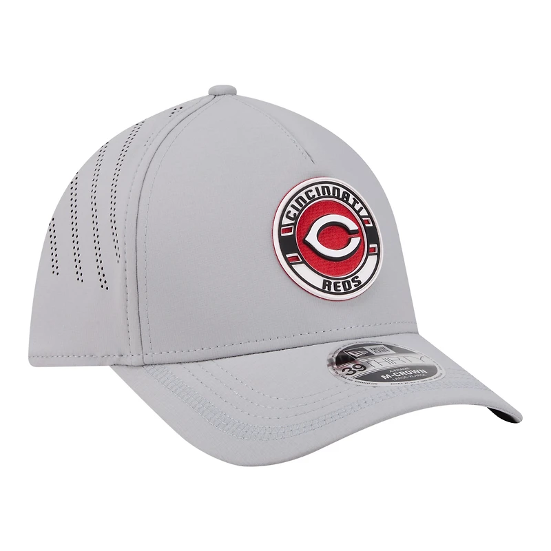 Men's New Era Gray Cincinnati Reds Patch 39THIRTY A-Frame M-Crown Perforated Flex Hat