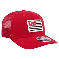 Casquette extensible à bouton-pression New Era 9SEVENTY rouge pour homme, motif drapeau des Reds de Cincinnati