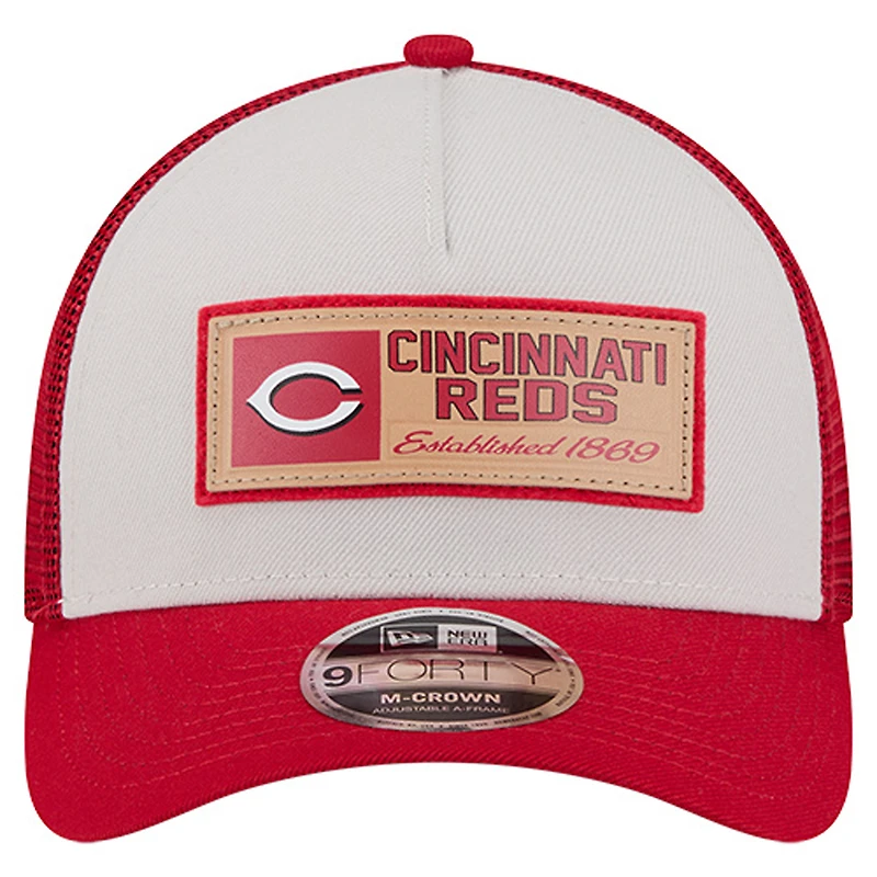 Casquette camionneur 9FORTY New Era pour homme, couleur pierre/rouge, avec texte des Reds de Cincinnati