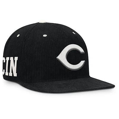 Casquette structurée à fermeture snapback Nike noire pour homme, modèle Cincinnati Reds Pro en velours côtelé.