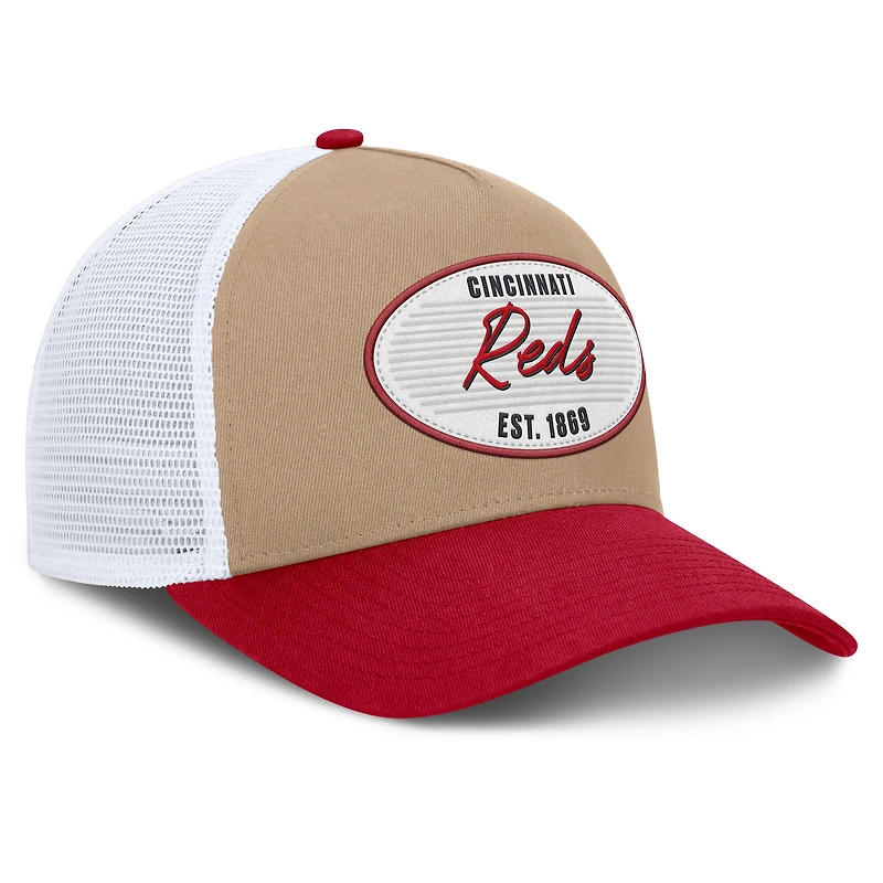 Casquette trucker ajustable Nike Rise A-Frame kaki/rouge pour homme, modèle Cincinnati Reds.