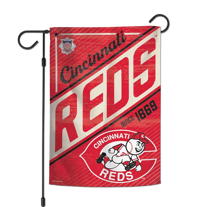 Drapeau de jardin double face WinCraft Cincinnati Reds 12" x 18" Collection Cooperstown