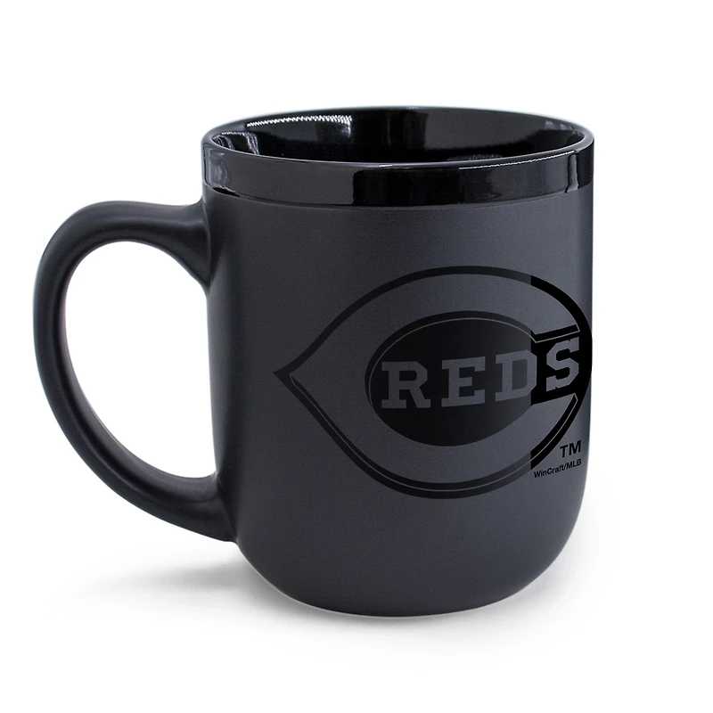 Tasse WinCraft Cincinnati Reds en céramique noire ton sur ton (480 ml)