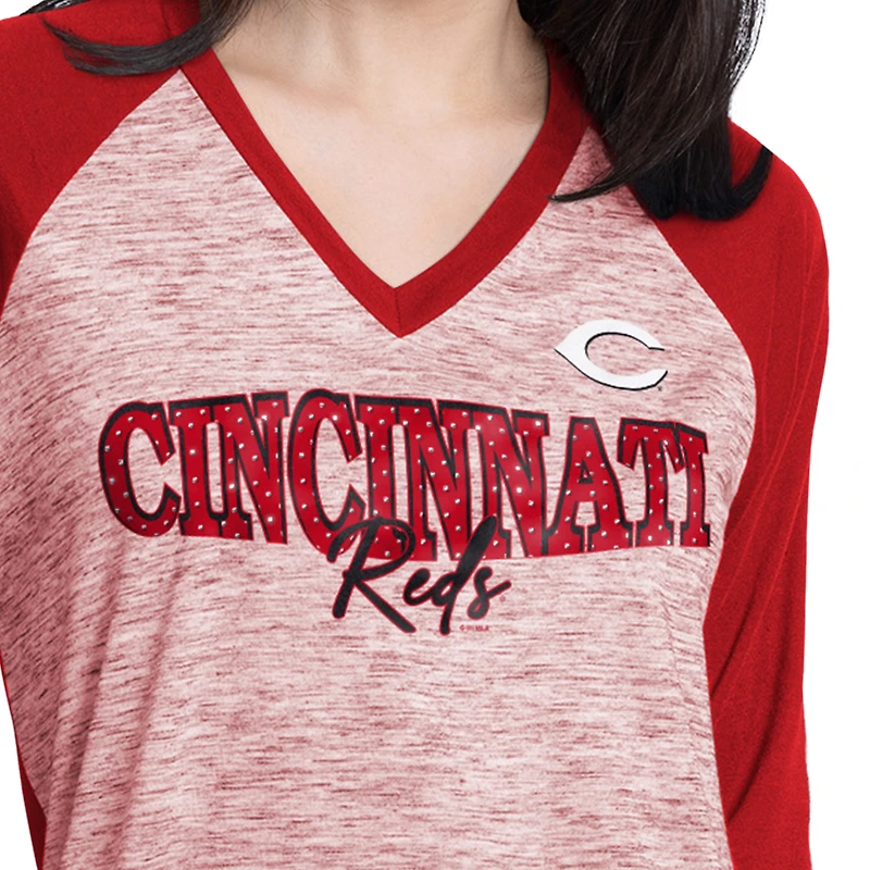 T-shirt d'entraînement de vitesse G-III 4Her pour femmes par Carl Banks, rouge chiné, Cincinnati Reds, manches 3/4, col en V orné strass