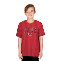 T-shirt à rayures rouges New Era Cincinnati Reds 2026 City Connect pour jeunes