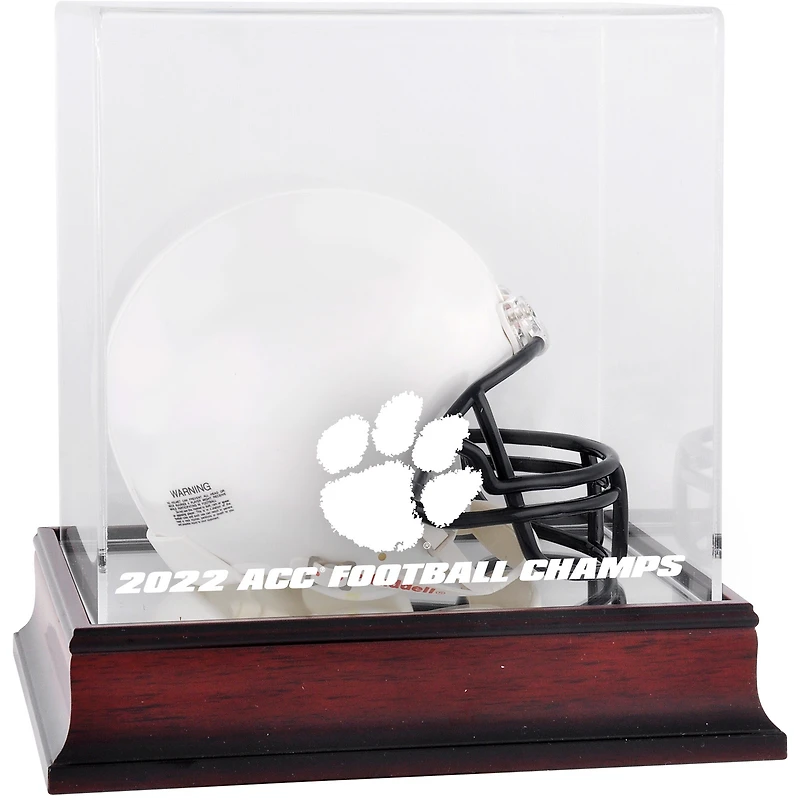 Vitrine de présentation du logo du mini casque en acajou des champions de la conférence de football ACC 2022 des Clemson Tigers
