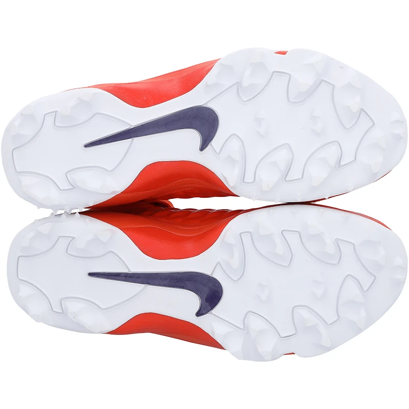Crampons Nike Force Pro 2 Shark orange fournis par l'équipe des Clemson Tigers le programme de football