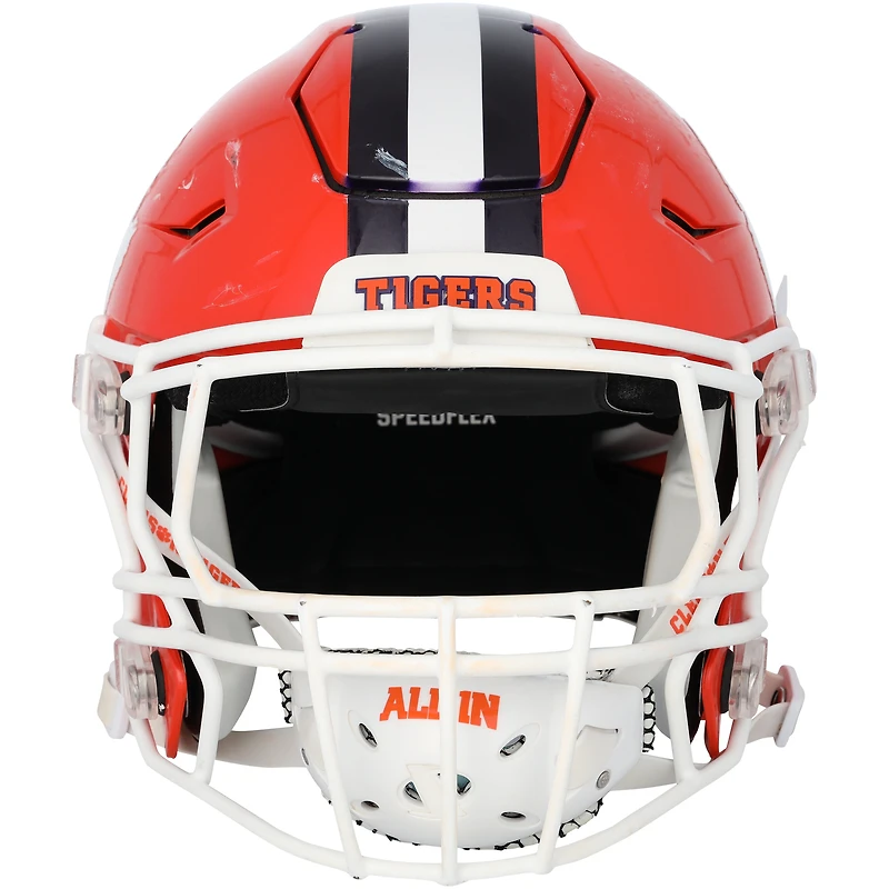 Casque orange des Clemson Tigers, issu du programme de football américain