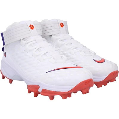 Chaussures Nike Force Pro 2 Shark blanches émises par l'équipe des Clemson Tigers le programme de football