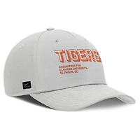 Casquette ajustable Nike grise Clemson Tigers 2025 Sideline Dust Pinched Rise pour homme