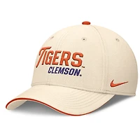 Casquette Nike Swooshflex naturelle Clemson Tigers 2026 Primetime pour homme