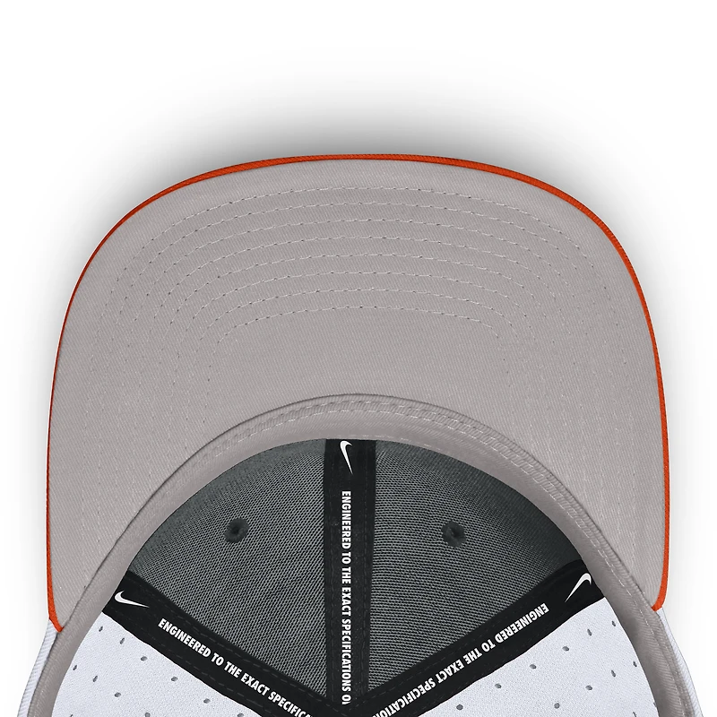 Casquette ajustée Nike True Performance On-Field Dugout pour homme des Clemson Tigers blanche