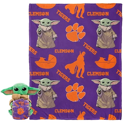 Northwest x Disney Clemson Tigers Grogu Hugger Ensemble oreiller et jeté au toucher soyeux