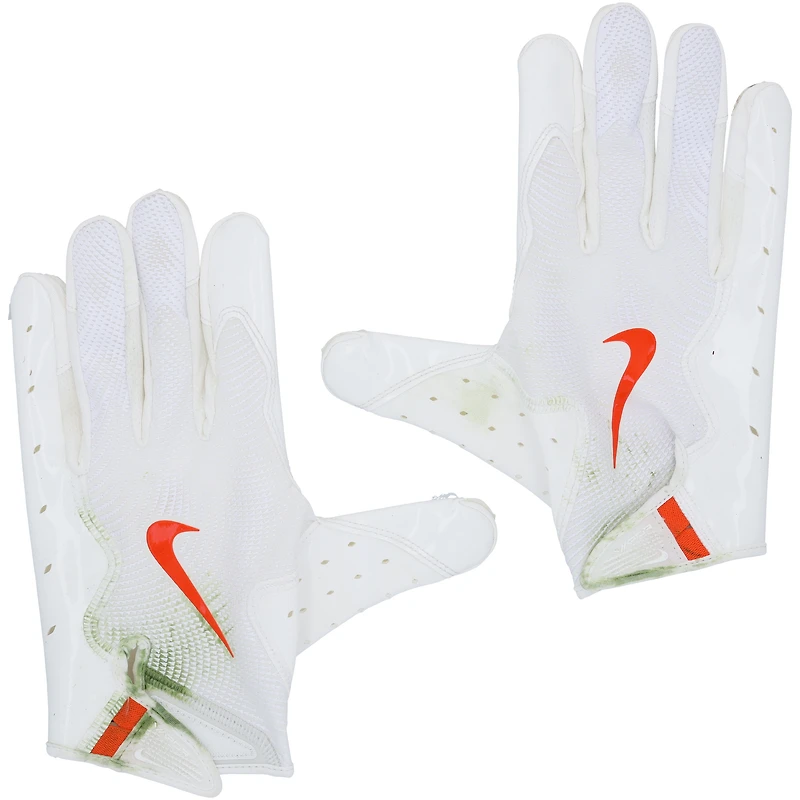 Cedric Tillman Cleveland Browns Game-Used White Nike Gloves vs. Baltimore Ravens on November 16, 2025