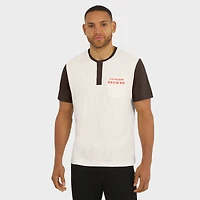T-shirt Henley à poche colorblock crème pour homme de la collection Darius Rucker par Fanatics des Cleveland Browns