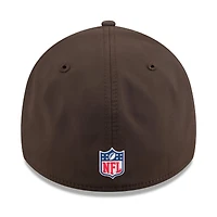 Men's New Era Brown Cleveland Browns 2025 Sideline 39THIRTY Flex Hat
