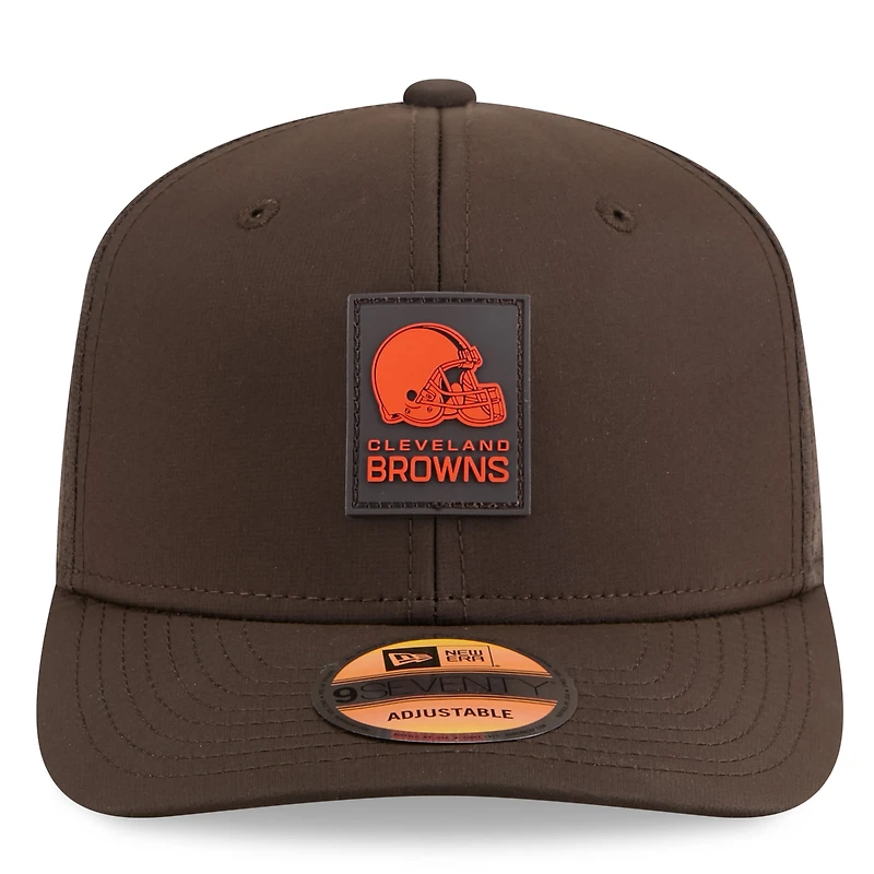 Casquette ajustable 9SEVENTY Trucker marron des Cleveland Browns 2025 pour homme de New Era