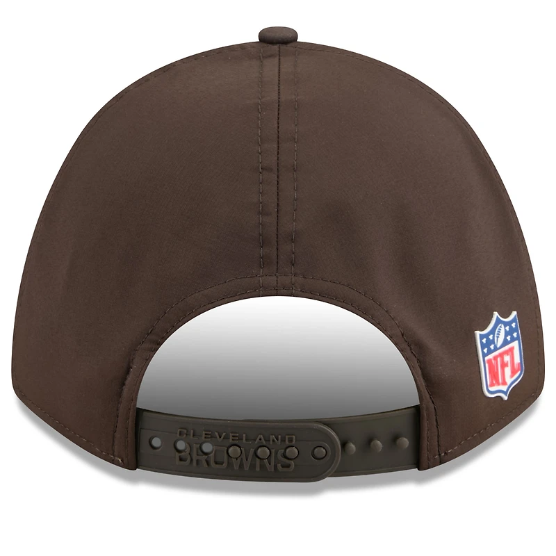 Casquette ajustable 9FORTY Sideline 2025 des Cleveland Browns de New Era pour homme
