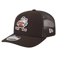 Men's New Era Brown Cleveland Browns Main Trucker 9SEVENTY Stretch-Snap Hat