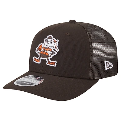 Men's New Era Brown Cleveland Browns Main Trucker 9SEVENTY Stretch-Snap Hat