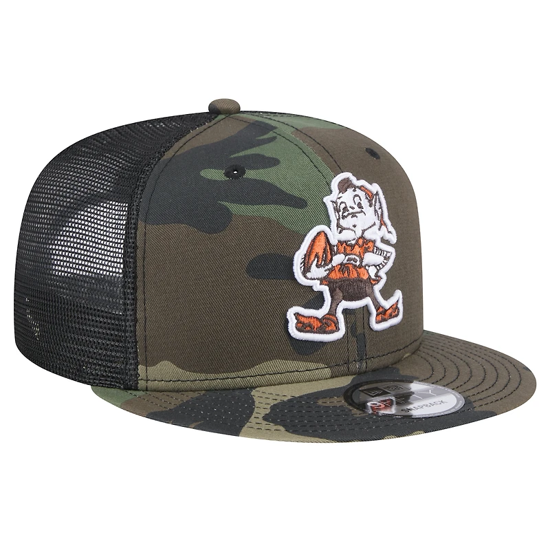 Men's New Era Camo Cleveland Browns Throwback Main Trucker 9FIFTY Snapback Hat