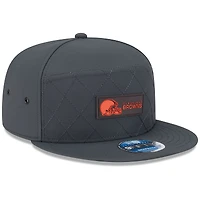 Men's New Era Charcoal Cleveland Browns 2025 Sideline Cold Weather Split Panel 9FIFTY Snapback Hat