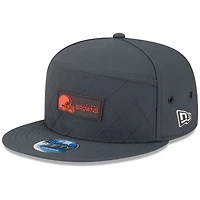 Casquette Snapback 9FIFTY à panneau fendu pour temps froid New Era anthracite Cleveland Browns 2025
