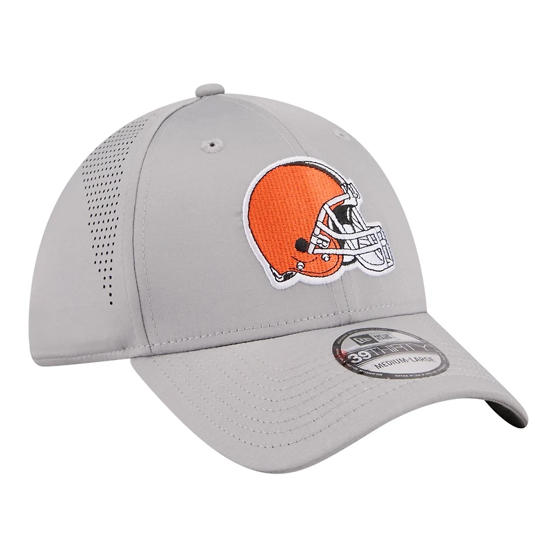 Men's New Era  Gray Cleveland Browns Perforated 39THIRTY Flex Hat