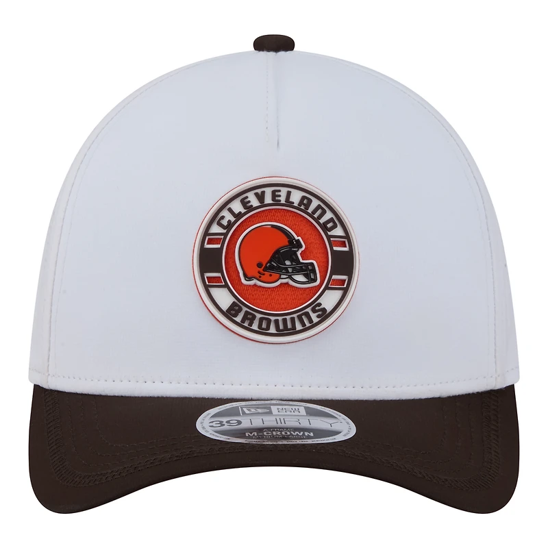 Men's New Era White/Brown Cleveland Browns Patch 39THIRTY A-Frame M-Crown Perforated Flex Hat
