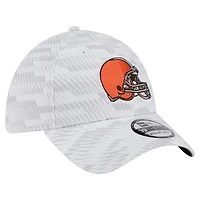 Casquette New Era blanche Cleveland Browns Gameday Graded 39THIRTY Flex pour homme