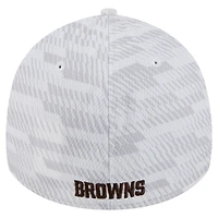Casquette New Era blanche Cleveland Browns Gameday Graded 39THIRTY Flex pour homme