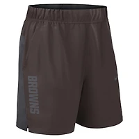 Short tissé Nike marron Cleveland Browns Victory Performance pour homme
