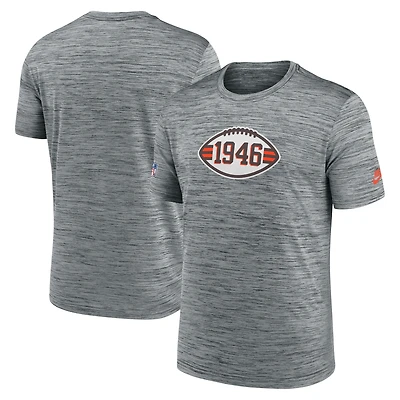 T-shirt Nike gris Cleveland Browns Sideline Velocity Throwback Logo Dri-FIT pour homme