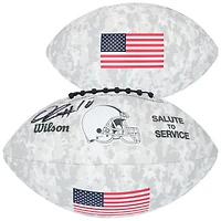 Ballon de football Wilson 2024 « Salute To Service » autographié par Quinshon Judkins des Cleveland Browns