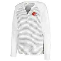 T-shirt à manches longues gaufré blanc Antigua pour femme des Cleveland Browns Maverick
