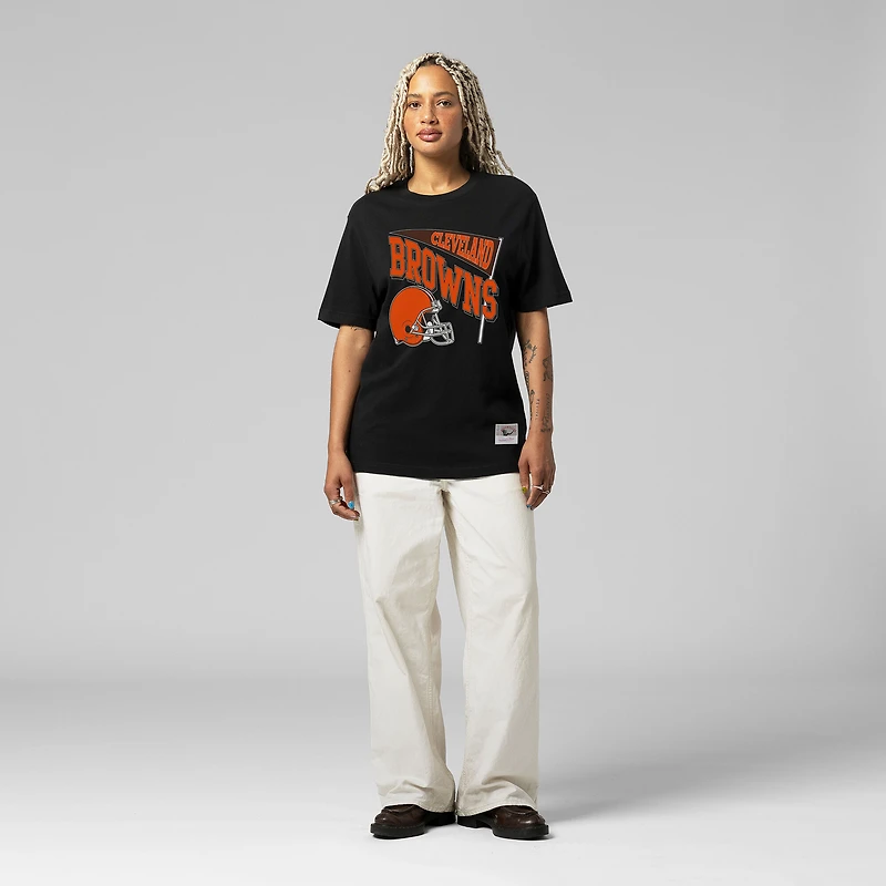 T-shirt noir Mitchell & Ness pour femme, motif petit ami dynamique de l'équipe Cleveland Browns