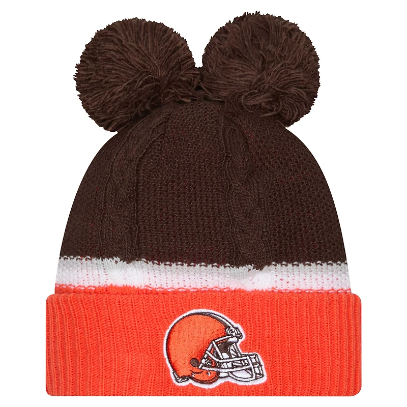 Bonnet en tricot à revers double bulle Cleveland Browns de New Era pour femme avec pompons