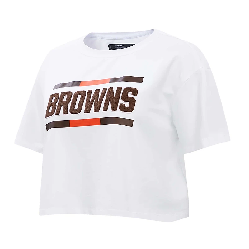T-shirt court Pro Standard pour femmes, Cleveland Browns New Helmet Capsule, blanc