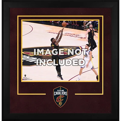 Cadre d'installation horizontal de luxe Cleveland Cavaliers 16" x 20" avec logo de l'équipe